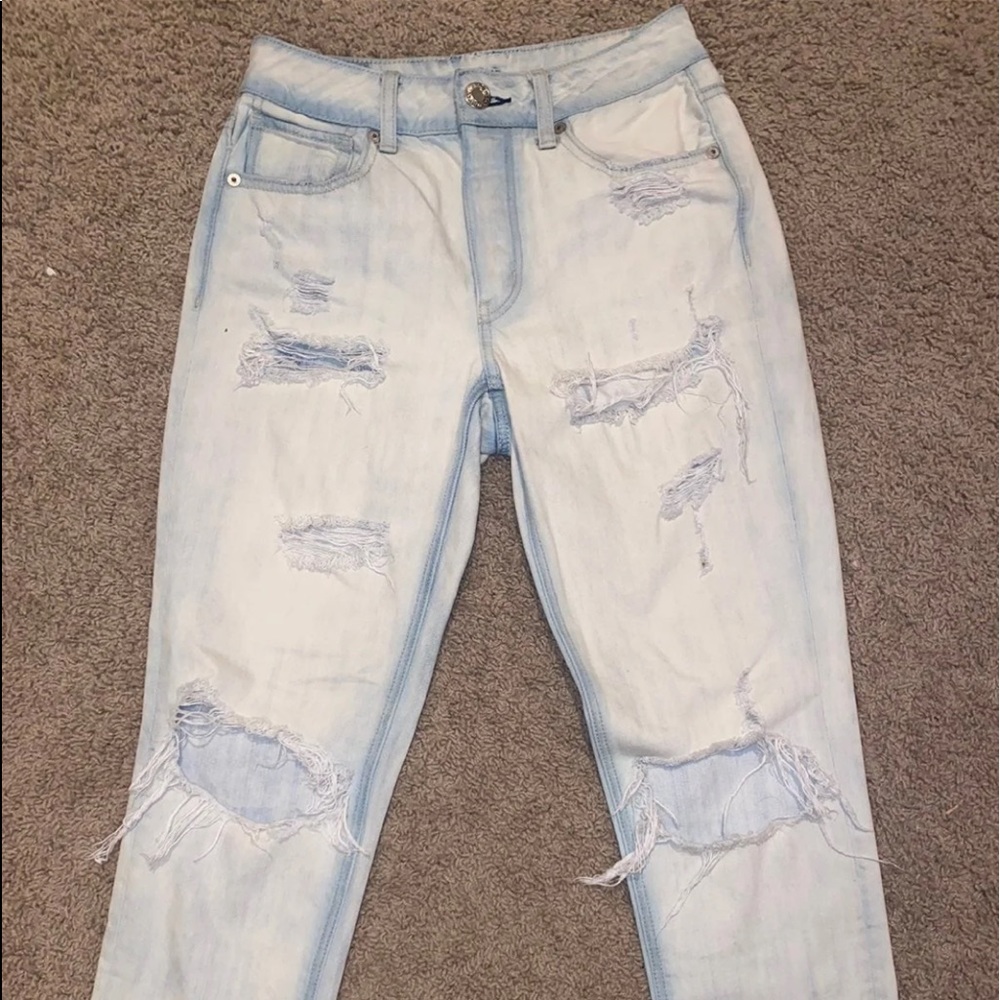 Straight Leg Jeans (2 / 26)